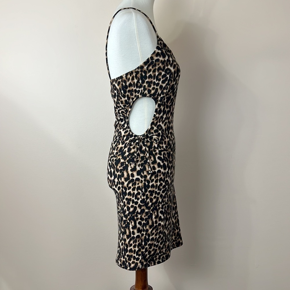 Cut out animal print dress - Picture 4 of 8